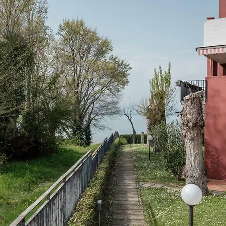 Holiday B8 Appartamento Sirmione